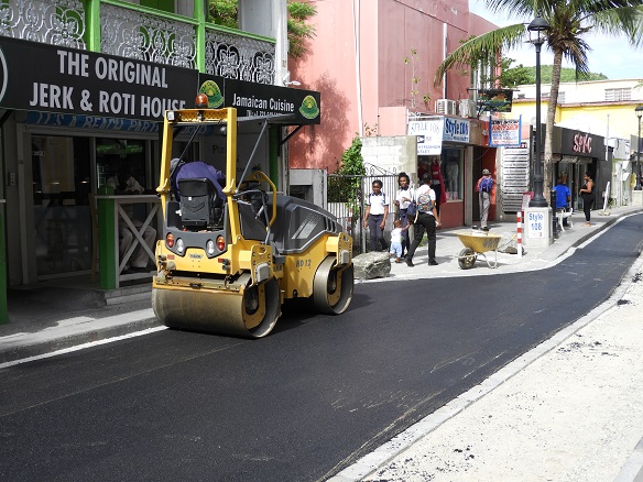 Emmanuel: No contract given to Lake, no $900,000 for metre walls Phase 4 of Back Street repairs to commence Sxm Government